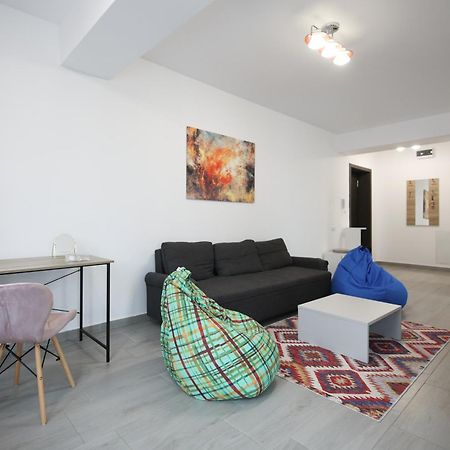 Vitan Central Oasis ---Free Secured Private Parking---Self Check-In-- Bukarest Eksteriør billede